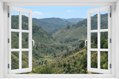 Fototapeta Naklejka Na Ścianę Okno 3D - Scenic mountain landscpes  in rural Kenya, Aberdare Ranges