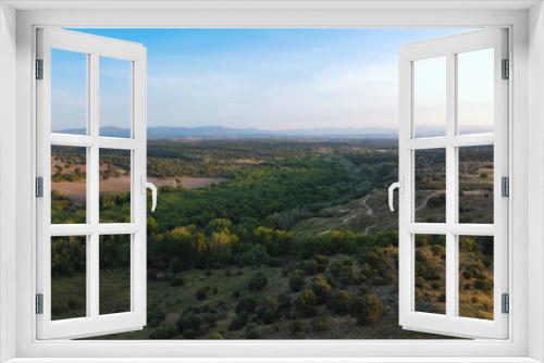 Fototapeta Naklejka Na Ścianę Okno 3D - krajobraz niebo widok niebieskie drzewa 
