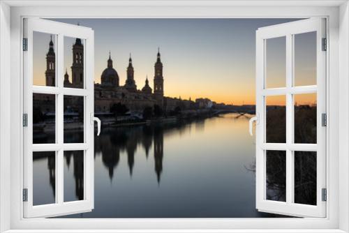 Pilar basilica in Zaragoza with the Ebro river
