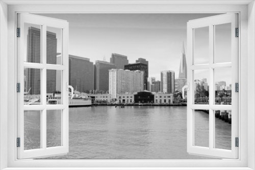Fototapeta Naklejka Na Ścianę Okno 3D - San Francisco skyline. Black and white vintage filter style.