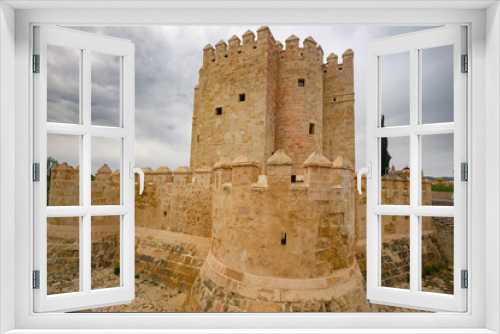 Fototapeta Naklejka Na Ścianę Okno 3D - View of the medieval Torre de la Calahorra in Córdoba, Spain.