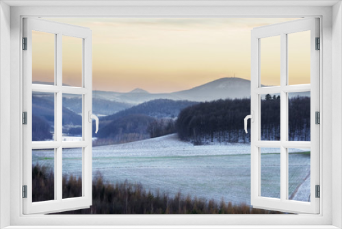 Fototapeta Naklejka Na Ścianę Okno 3D - Winters scenery in the hills