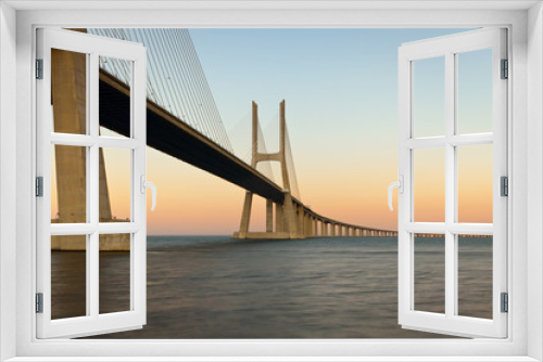 Fototapeta Naklejka Na Ścianę Okno 3D - Vasco da Gama bridge.