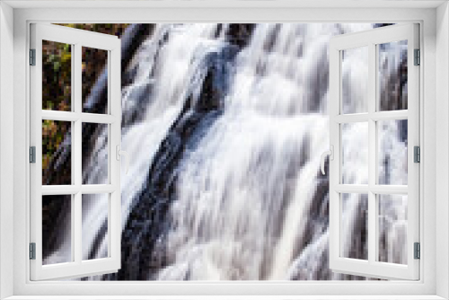 Fototapeta Naklejka Na Ścianę Okno 3D - Waterfall in Pacific Northwest, Washington state