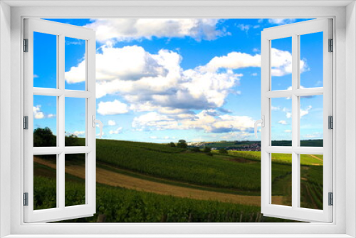 Fototapeta Naklejka Na Ścianę Okno 3D - Die sehr schöne Aussicht über das Dorf Udenheim