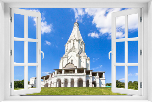 Fototapeta Naklejka Na Ścianę Okno 3D - Church of the Ascension in Kolomenskoye park, Moscow, Russia