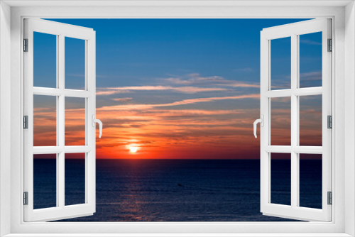 Fototapeta Naklejka Na Ścianę Okno 3D - 太平洋の日の出風景

