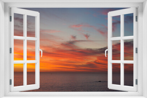 Fototapeta Naklejka Na Ścianę Okno 3D - Beautiful sunset over the ocean in South Africa, Cape Town.