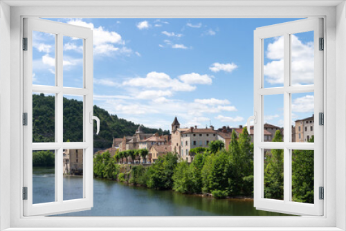Fototapeta Naklejka Na Ścianę Okno 3D - Ville de Cahors au bord du Lot, Occitanie