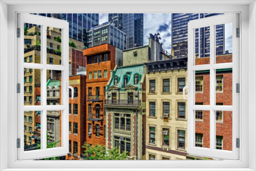 Fototapeta Naklejka Na Ścianę Okno 3D - New York's Contrasting Facades #2