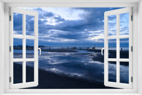 Fototapeta Naklejka Na Ścianę Okno 3D - 日の出前の海岸