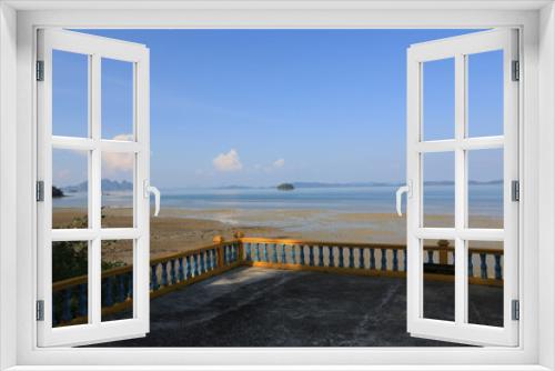 Fototapeta Naklejka Na Ścianę Okno 3D - observation deck at sea in phuket