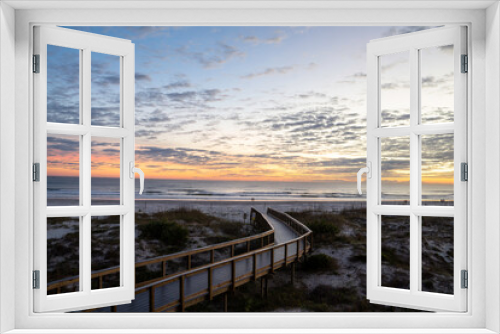 Fototapeta Naklejka Na Ścianę Okno 3D - Sunrise in New Smyrna Beach, Florida in the Winter