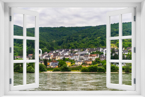 Fototapeta Naklejka Na Ścianę Okno 3D - It's Houses on the coast of the river Rhine in Germany