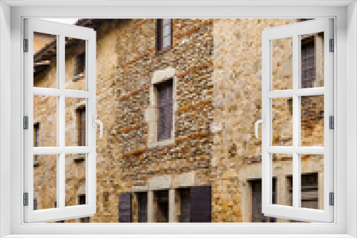 Fototapeta Naklejka Na Ścianę Okno 3D - Perouges, France, a medieval walled town, a popular touristic attraction.
