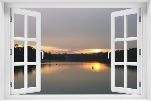 Fototapeta Naklejka Na Ścianę Okno 3D - Sunset landscape at the Singapore's reservoir