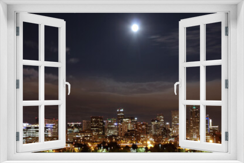 Fototapeta Naklejka Na Ścianę Okno 3D - bright full moon over the Denver skyline, taken in 2012