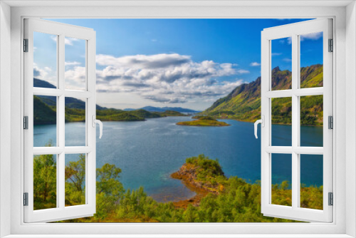 Fototapeta Naklejka Na Ścianę Okno 3D - Beautiful summer Norwegian landscape with a lake and mountains