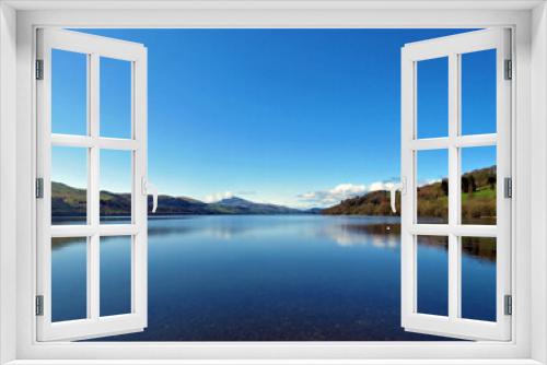 Fototapeta Naklejka Na Ścianę Okno 3D - lake Bala/Llyn Tegid in North Wales with reflections