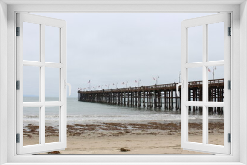Fototapeta Naklejka Na Ścianę Okno 3D - pier at the beach
