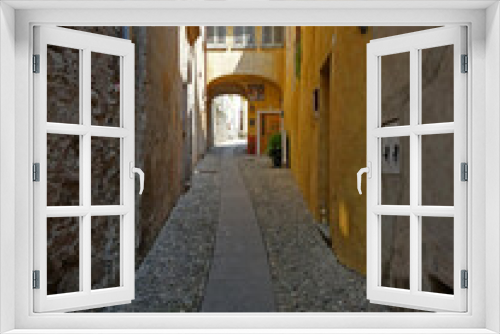 Fototapeta Naklejka Na Ścianę Okno 3D - Beautiful Italian village core alley