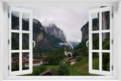 Fototapeta Naklejka Na Ścianę Okno 3D - Ausblick auf Kirche von Lauterbrunnen, Schweiz