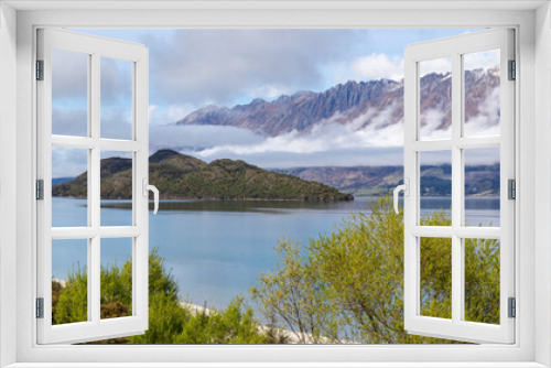 Fototapeta Naklejka Na Ścianę Okno 3D - Wakatipu lake and snow capped Southern Alps, New Zealand