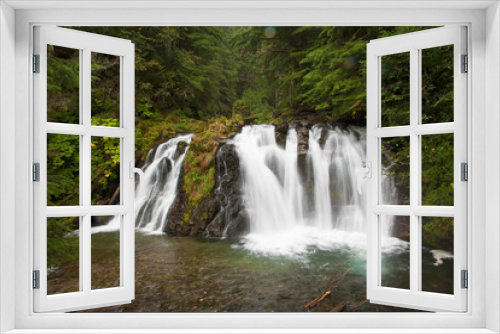 Fototapeta Naklejka Na Ścianę Okno 3D - Waterfall just outside of Juneau, Alaska