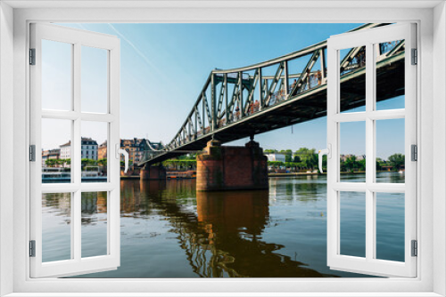 Fototapeta Naklejka Na Ścianę Okno 3D - Eiserner Steg bridge and River Main in Frankfurt, Germany