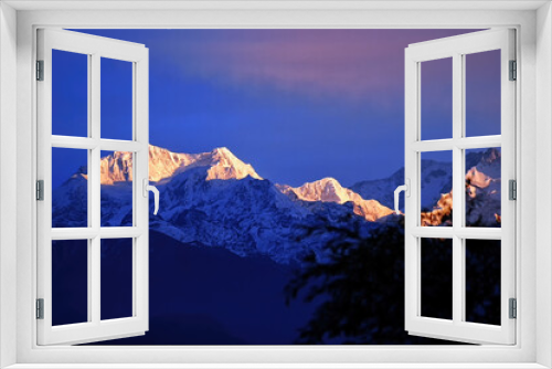 Fototapeta Naklejka Na Ścianę Okno 3D - Kangchenjunga mountain range view from Pelling, sikkim, india