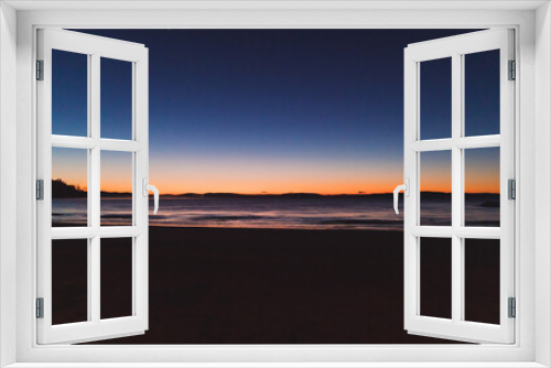Fototapeta Naklejka Na Ścianę Okno 3D - sunset sky with beautiful color gradient over Kingston Beach in Tasmania, Australia