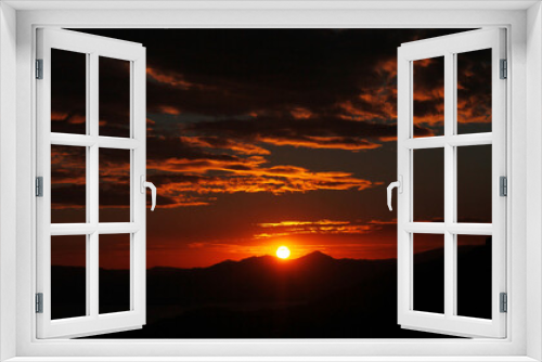 Fototapeta Naklejka Na Ścianę Okno 3D - Puesta de sol