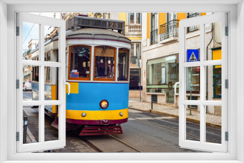 Fototapeta Naklejka Na Ścianę Okno 3D - Vintage tramway oldtown Lisbon Portugal