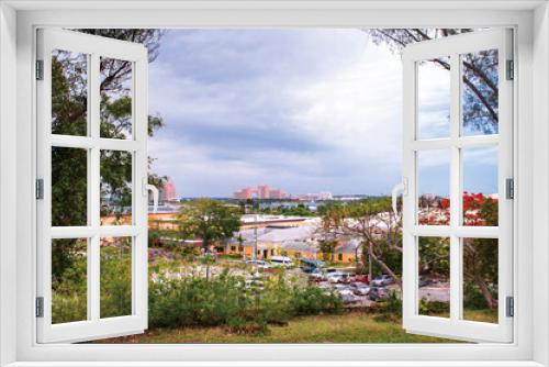 Fototapeta Naklejka Na Ścianę Okno 3D - The historical  city Nassau, Bahama capital tour.