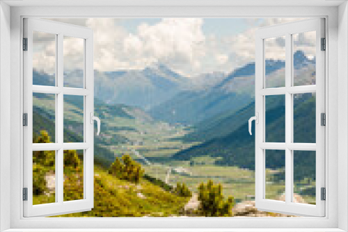 Fototapeta Naklejka Na Ścianę Okno 3D - Samedan, Dorf, Corviglia, Oberengadin, Inn, Fluss, Inntal, Wanderweg, Graubünden, Alpen, Engadin, Sommer, Schweiz