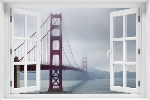 Fototapeta Naklejka Na Ścianę Okno 3D - The Golden Gate Bridge in foggy weather. San Francisco, California, USA