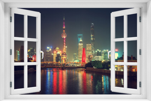 Fototapeta Naklejka Na Ścianę Okno 3D - Shanghai skyline and Waibaidu bridge, China