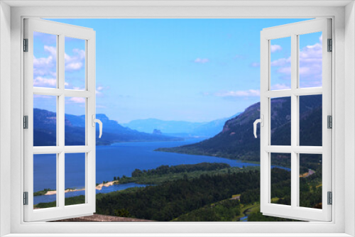 Fototapeta Naklejka Na Ścianę Okno 3D - Columbia River Gorge Scenic View