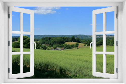 Fototapeta Naklejka Na Ścianę Okno 3D - A beautiful landscape scene looking out over the Westerham countryside