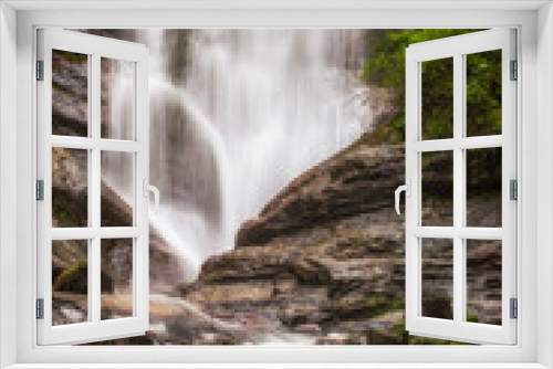 Fototapeta Naklejka Na Ścianę Okno 3D - Tom's Creek Falls