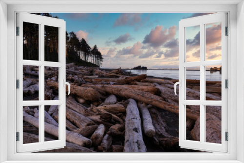 Fototapeta Naklejka Na Ścianę Okno 3D - Sunrise at second beach in Olympic peninsula, Washington state
