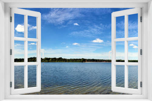 Fototapeta Naklejka Na Ścianę Okno 3D - calm beautiful water under scenic blue sky