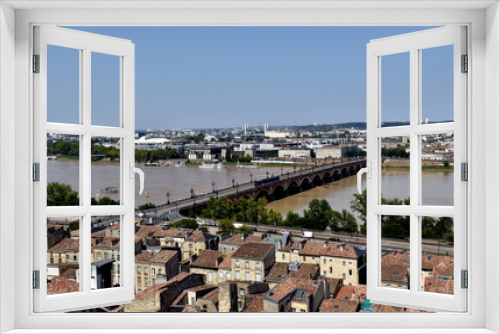 Fototapeta Naklejka Na Ścianę Okno 3D - Blick auf Bordeaux und die Garonne