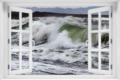 Fototapeta Naklejka Na Ścianę Okno 3D - black Chukchi coast during a storm