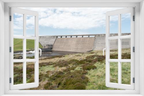 Fototapeta Naklejka Na Ścianę Okno 3D - cow green reservoir in north east England. 