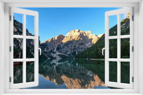 Fototapeta Naklejka Na Ścianę Okno 3D - Seekofel and lake Braies, Italy