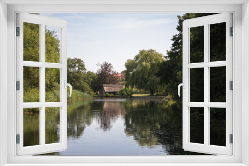 Fototapeta Naklejka Na Ścianę Okno 3D - Views of the River Bure between Wroxham and Coltishall, The Broads, Norfolk, UK