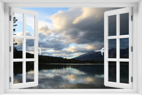 Fototapeta Naklejka Na Ścianę Okno 3D - Evening At Lake Edith, Jasper National Park, Alberta