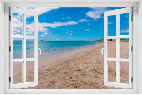 Fototapeta Naklejka Na Ścianę Okno 3D - A view along Carlisle beach in Bridgetown, Barbados