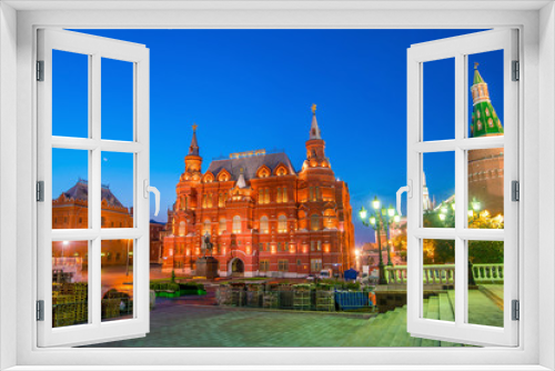 Fototapeta Naklejka Na Ścianę Okno 3D - Historical buildings at the Red Square in Moscow